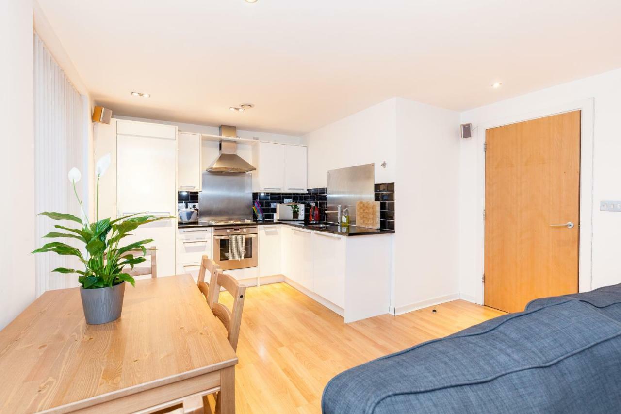 Modern Two Bedroom Apartments EDI Eksteriør billede